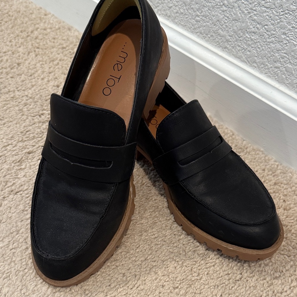 Me Too Black and Tan Women's Loafers